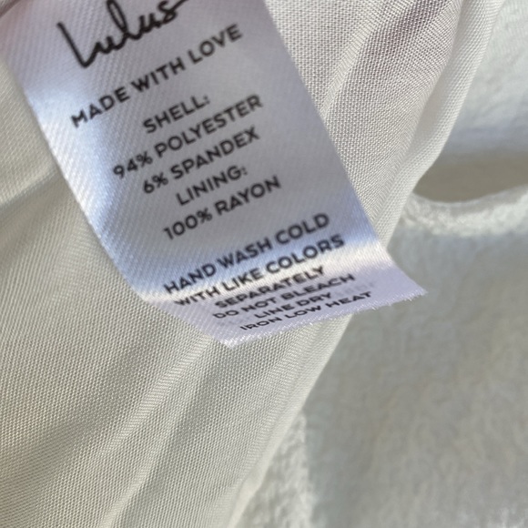 NWT Lulu's Little Bit In Love White Surplice Puff Sleeve Mini Dress L - Picture 5 of 9
